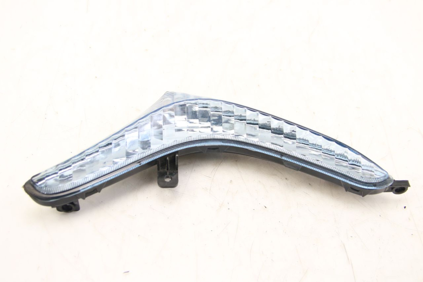photo de RIGHT FRONT TURN SIGNAL ECCITY ARTELEC 670 1 (2013 - 2017) - Component detail