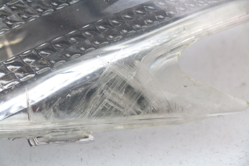 photo de FRONT RIGHT TURN SIGNAL APRILIA ATLANTIC 125 (2003 - 2009) - Fixing points details