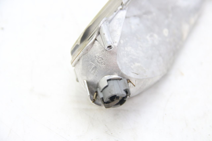 photo de RIGHT FRONT TURN SIGNAL APRILIA ATLANTIC 500 (2002 - 2003) - Additional view of the item