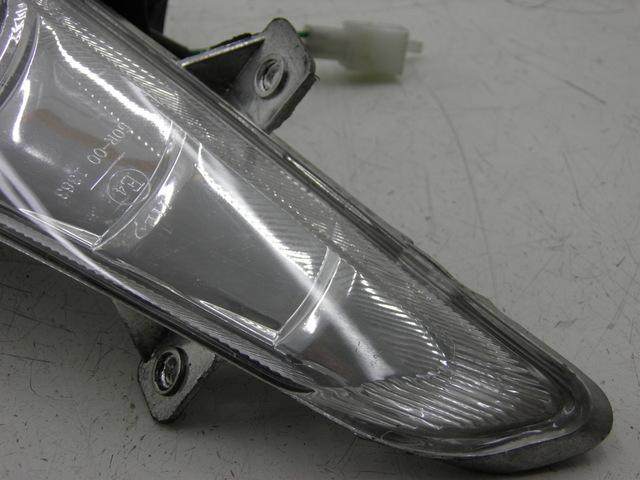 photo de FRONT RIGHT TURN SIGNAL BENZHOU YY50QT31 VINTAGE 50 (2009 - 2012) - Alternative perspective