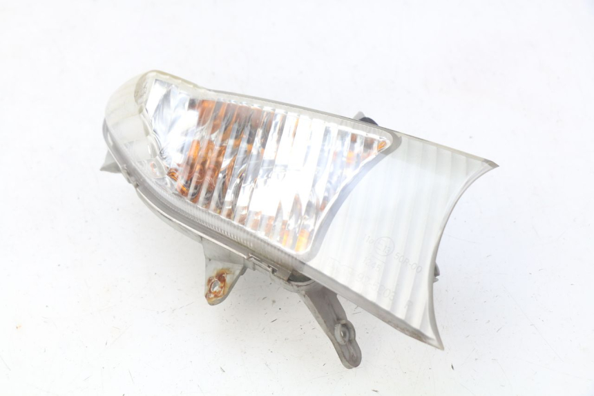 photo de RIGHT FRONT TURN SIGNAL SUZUKI BURGMAN 125 (2007 - 2014) - Additional view of the item