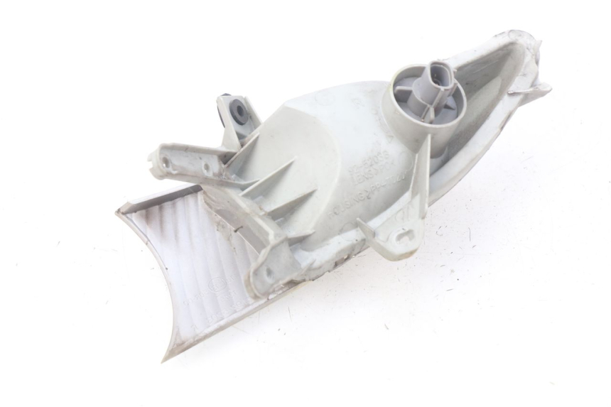 photo de RIGHT FRONT TURN SIGNAL SUZUKI BURGMAN 125 (2007 - 2014) - Product overview