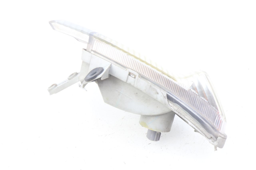 photo de RIGHT FRONT TURN SIGNAL SUZUKI BURGMAN 125 (2007 - 2014) - Surface and material condition