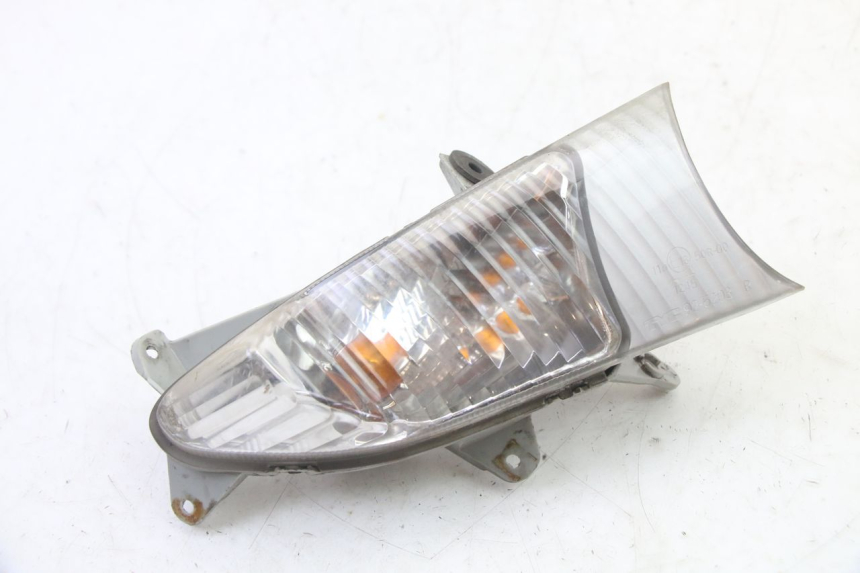photo de RIGHT FRONT TURN SIGNAL SUZUKI BURGMAN 125 (2007 - 2014) - Main view