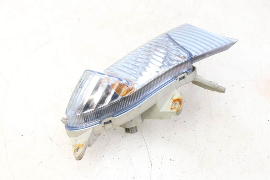 photo de RIGHT FRONT TURN SIGNAL SUZUKI BURGMAN 125 (2007 - 2014) - Technical close-up