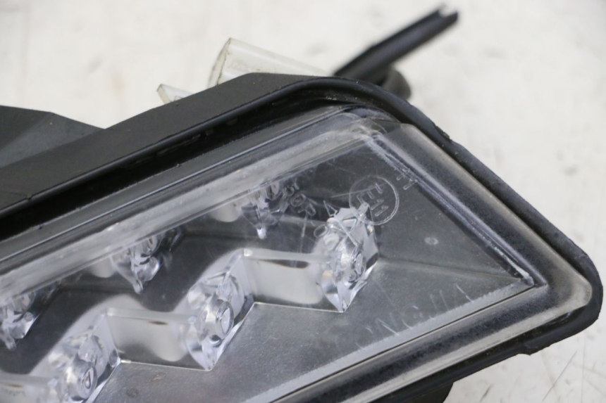 photo de FRONT RIGHT TURN SIGNAL ORCAL CAVARO 4T 50 (2019 - 2023) - Component detail