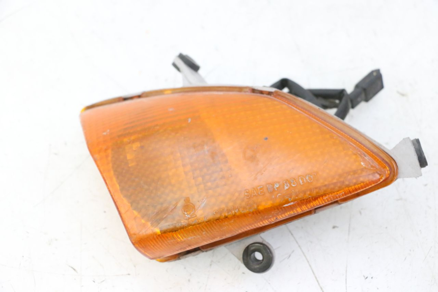 photo de FRONT RIGHT TURN SIGNAL HONDA CBR F SC25 1000 (1989 - 1992) - Main view