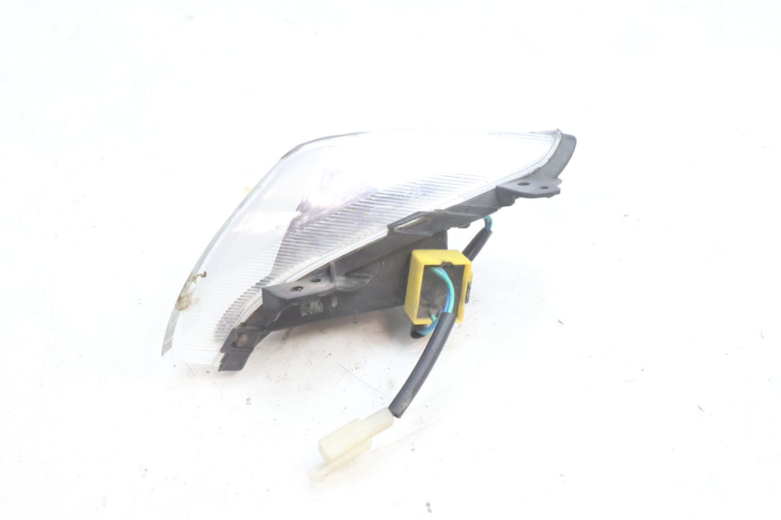 photo de FRONT RIGHT TURN SIGNAL PEUGEOT CITYSTAR 2T 50 (2018 - 2021) - Alternative perspective