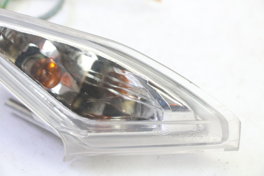 photo de RIGHT FRONT TURN SIGNAL SYM CROX 4T 50 (2016 - 2023) - Zoom on usage condition