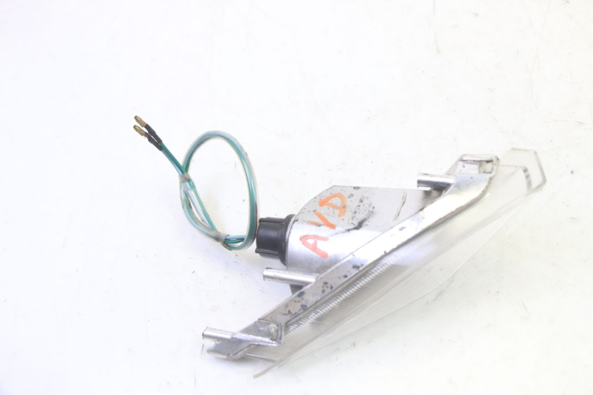 photo de RIGHT FRONT TURN SIGNAL SYM CROX 4T 50 (2016 - 2023) - Alternative perspective