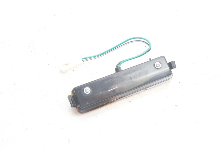 photo de FRONT RIGHT TURN SIGNAL ASKOLL ESPRO 1 - Alternative perspective