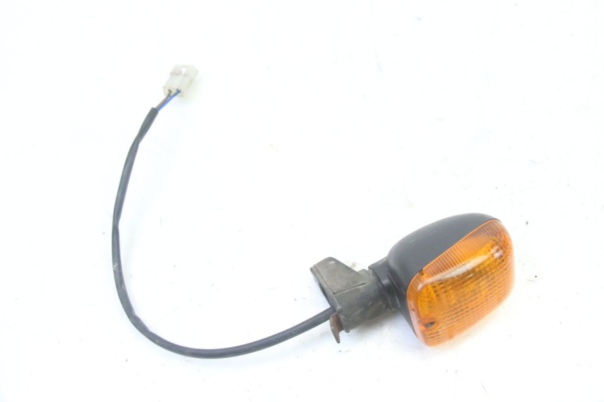 photo de FRONT RIGHT TURN SIGNAL APRILIA ETX 125 (1998 - 2002) - Zoom on usage condition