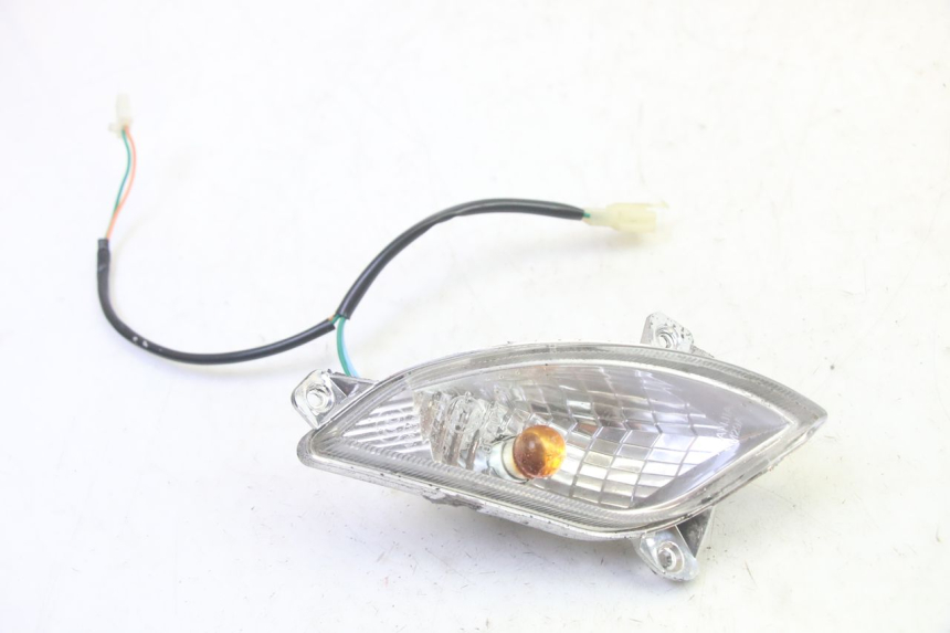 photo de FRONT RIGHT TURN SIGNAL BTC FELICE SPORT 50 - Main view