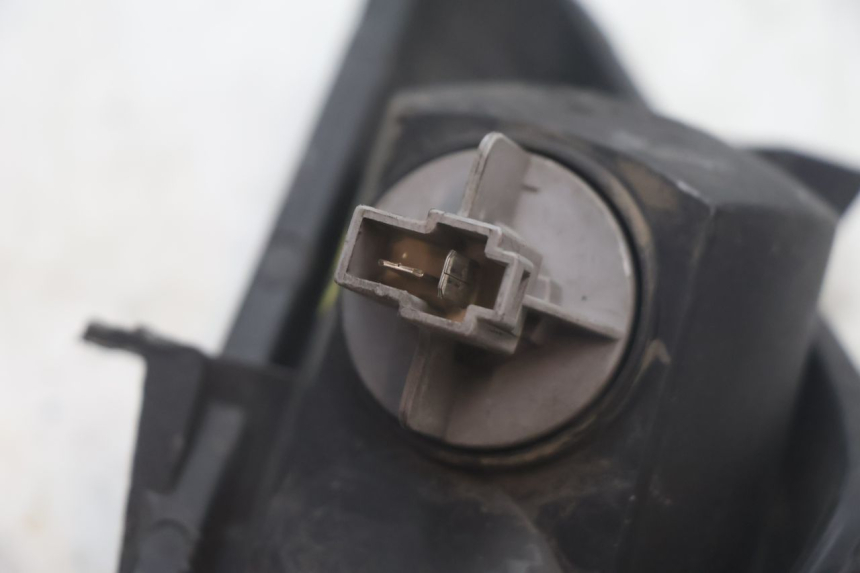 photo de FRONT RIGHT TURN SIGNAL HONDA FJS SILVER WING SILVERWING 400 (2005 - 2008) - Surface and material condition