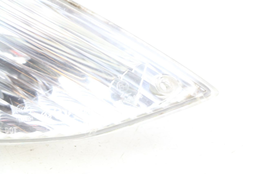 photo de FRONT RIGHT TURN SIGNAL PIAGGIO FLY 100 (2006 - 2010) - Fixing points details