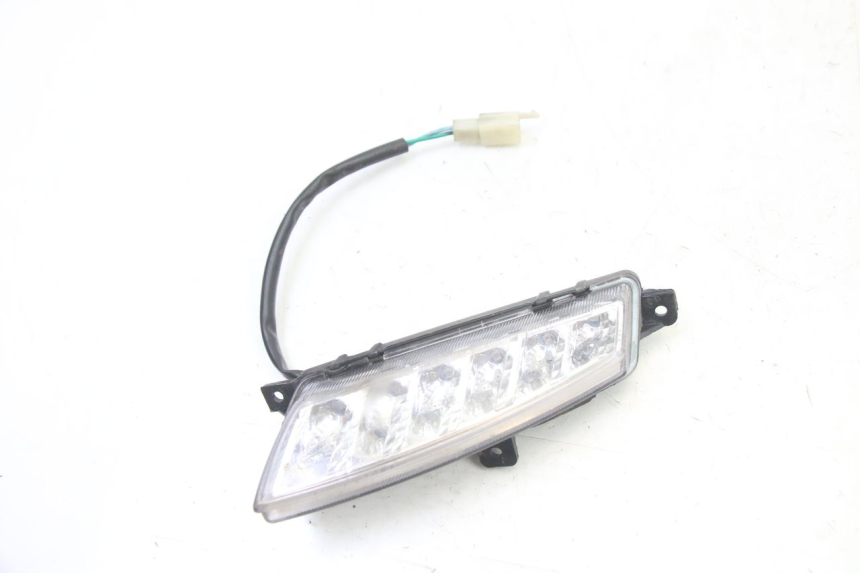 photo de FRONT RIGHT TURN SIGNAL VENESI FLY RETRO 4T 50 (2020 - 2025) - Main view