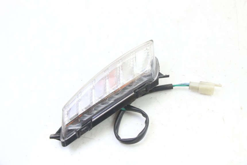 photo de FRONT RIGHT TURN SIGNAL VENESI FLY RETRO 4T 50 (2020 - 2025) - Zoom on usage condition