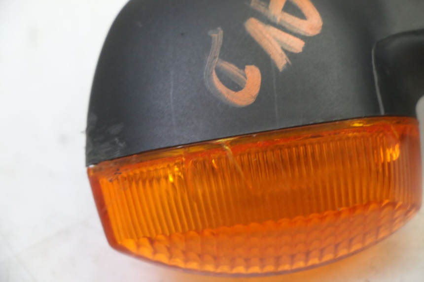 photo de FRONT RIGHT TURN SIGNAL YAMAHA FZ6 FAZER S2 600 (2007 - 2011) - Alternative perspective