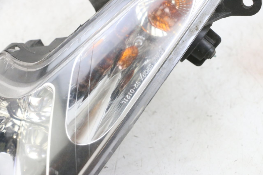 photo de FRONT RIGHT TURN SIGNAL SYM GTS EVO 125 (2009 - 2013) - Product overview