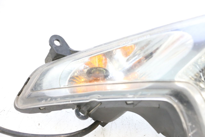 photo de FRONT RIGHT TURN SIGNAL SYM GTS EVO 125 (2009 - 2013) - Component detail