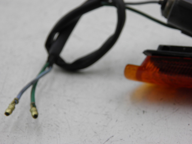 photo de FRONT RIGHT TURN SIGNAL HONDA NH VISION 50 (1985 - 1994) - Zoom on usage condition