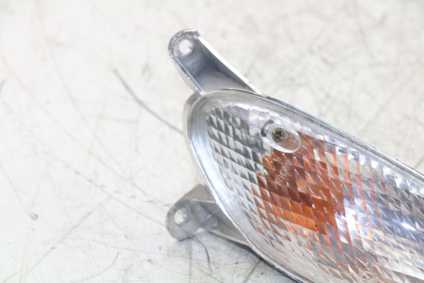 photo de FRONT RIGHT TURN SIGNAL KYMCO SPACER 50 (1998 - 2009) - Technical close-up