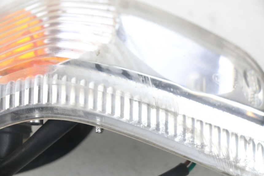 photo de FRONT RIGHT TURN SIGNAL KYMCO LIKE 4T 50 (2009 - 2018) - Fixing points details