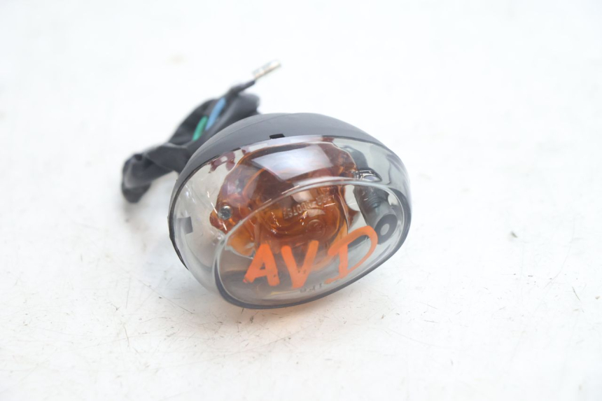 photo de FRONT RIGHT TURN SIGNAL LONGJIA LJ50QT 8M 2T 50 (2010 - 2017) - Component detail