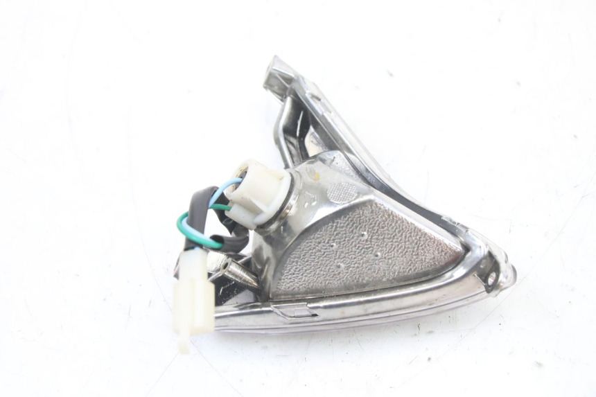 photo de FRONT RIGHT TURN SIGNAL LONGJIA SHARPY 125 (2020 - 2024) - Alternative perspective