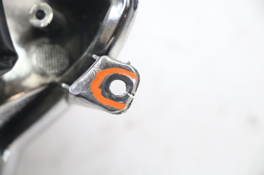 photo de FRONT RIGHT TURN SIGNAL LONGJIA SHARPY 125 (2020 - 2024) - Fixing points details