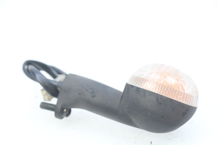 photo de RIGHT FRONT TURN SIGNAL PEUGEOT LUDIX 50 (2005 - 2007) - Alternative perspective