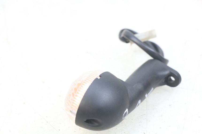 photo de RIGHT FRONT TURN SIGNAL PEUGEOT LUDIX 50 (2005 - 2007) - Zoom on usage condition