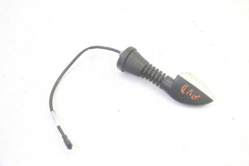 photo de FRONT RIGHT TURN SIGNAL PIAGGIO MP3 HPE 350 (2018 - 2020) - Zoom on usage condition