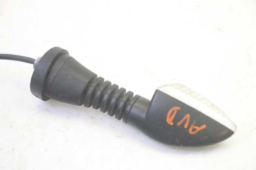 photo de FRONT RIGHT TURN SIGNAL PIAGGIO MP3 HPE 350 (2018 - 2020) - Alternative perspective
