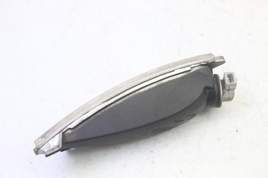 photo de FRONT RIGHT TURN SIGNAL PIAGGIO MP3 125 (2006 - 2014) - Technical close-up