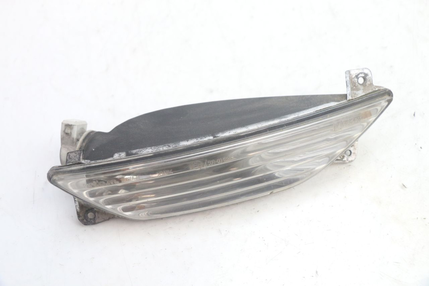 photo de FRONT RIGHT TURN SIGNAL PIAGGIO MP3 125 (2006 - 2014) - Component detail