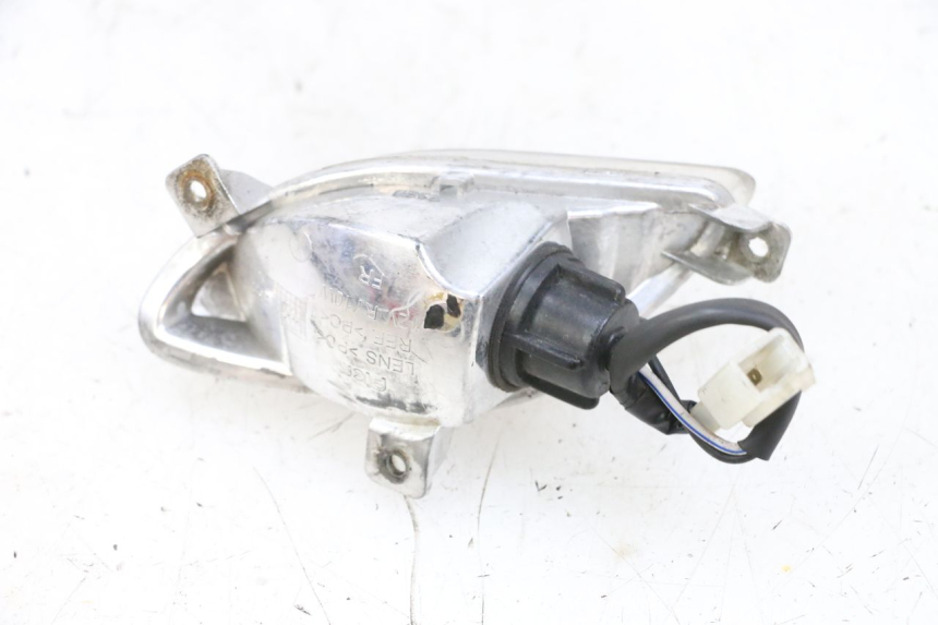 photo de FRONT RIGHT TURN SIGNAL PIAGGIO NEW TYPHOON 50 (2018 - 2021) - Alternative perspective