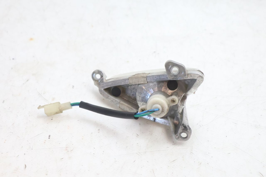 photo de FRONT RIGHT TURN SIGNAL SYM ORBIT III 3 4T 50 (2021 - 2025) - Alternative perspective