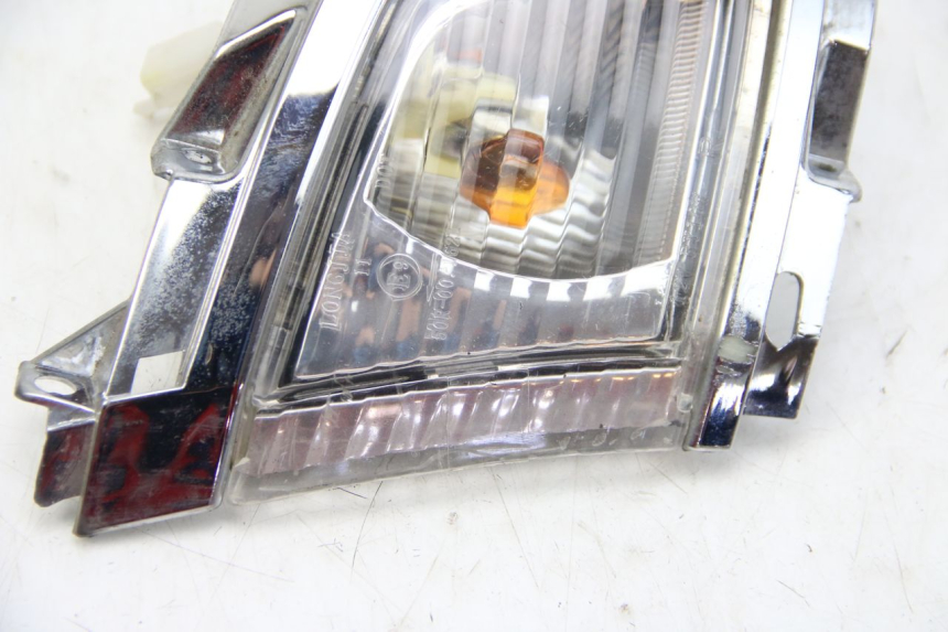 photo de RIGHT FRONT TURN SIGNAL TNT MOTOR OTTO 2T 50 (2012 - 2018) - Zoom on usage condition