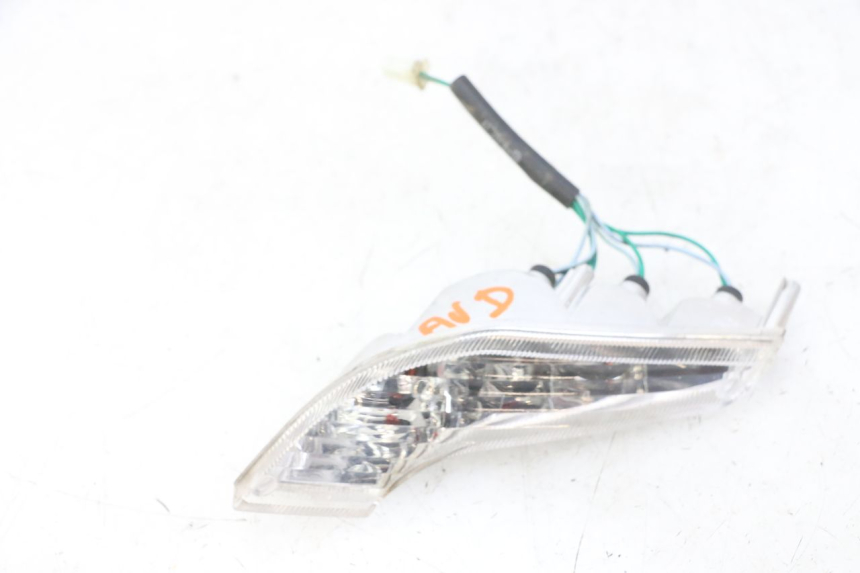 photo de FRONT RIGHT TURN SIGNAL PEUGEOT VIVACITY 125 (2010 - 2017) - Product overview