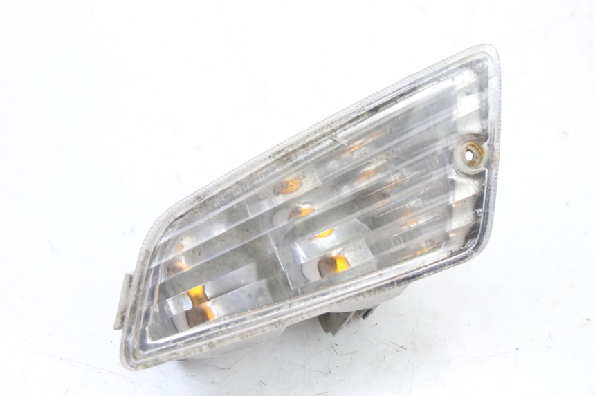 photo de FRONT RIGHT TURN SIGNAL PIAGGIO VESPA GRANTURISMO 125 (2003 - 2007) - Main view