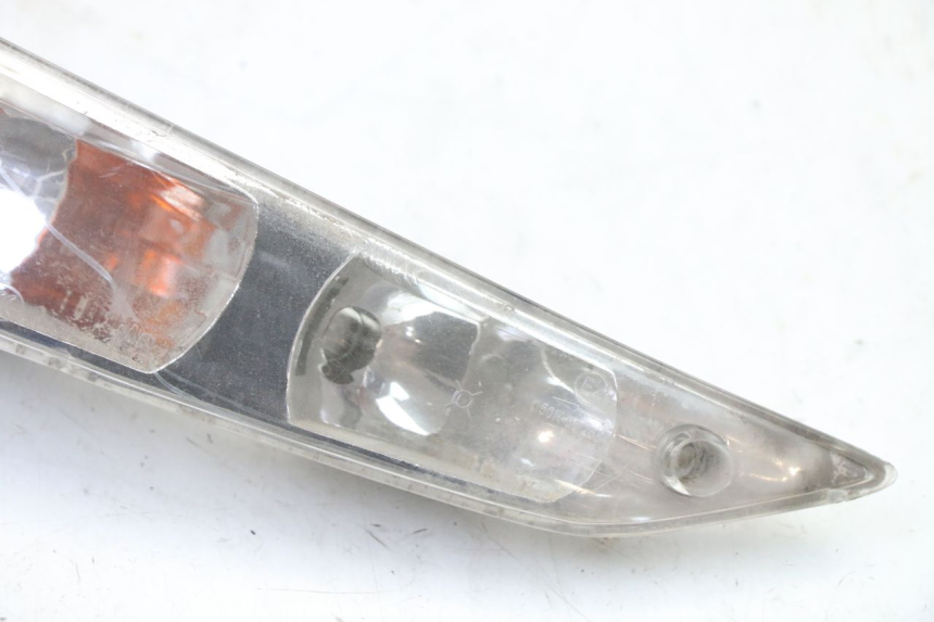 photo de RIGHT FRONT TURN SIGNAL PIAGGIO ZIP 4T 50 (2018 - 2020) - Zoom on usage condition