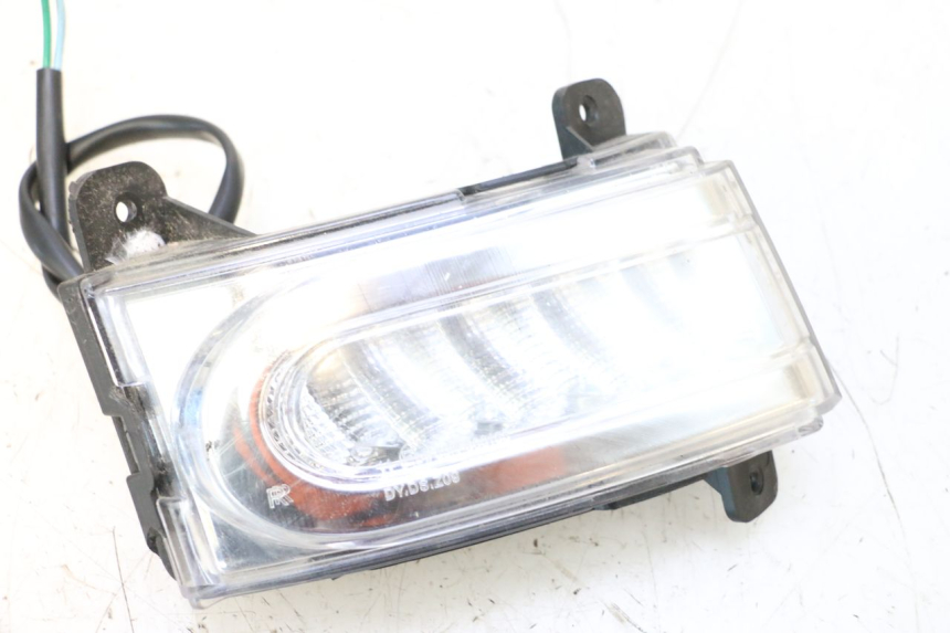 photo de FRONT RIGHT TURN SIGNAL EFUN PUSA 1 - Component detail
