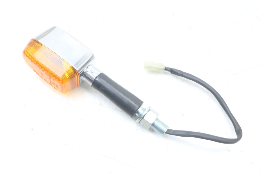 photo de FRONT RIGHT TURN SIGNAL ROYAL ENFIELD CONTINENTAL GT 650 (2019 - 2024) - Main view