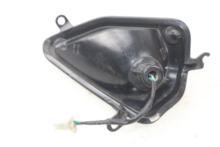 photo de FRONT RIGHT TURN SIGNAL DAELIM S2 FI 125 (2008 - 2017) - Zoom on usage condition