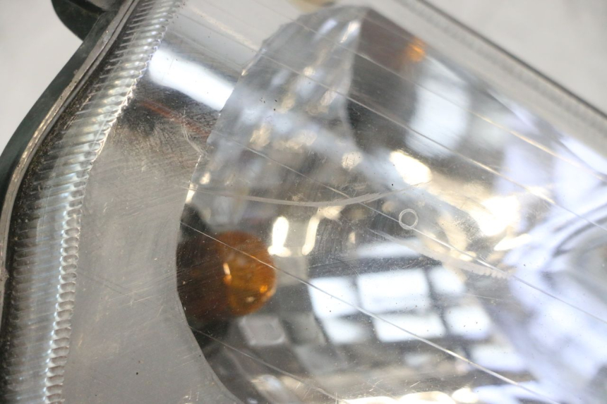 photo de FRONT RIGHT TURN SIGNAL DAELIM S2 125 (2006 - 2007) - Technical close-up