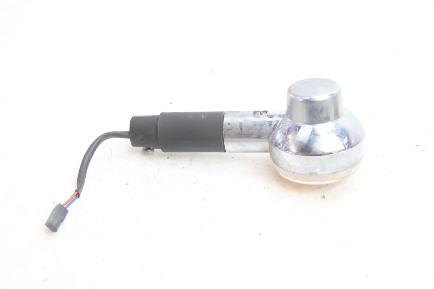photo de FRONT RIGHT TURN SIGNAL APRILIA SCARABEO GT 125 (1999 - 2007) - Zoom on usage condition