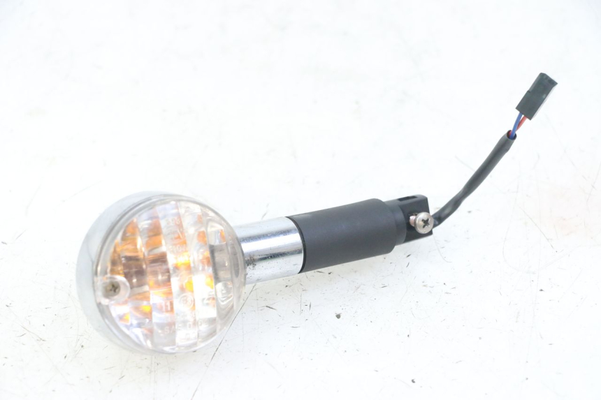 photo de FRONT RIGHT TURN SIGNAL APRILIA SCARABEO GT TOURING 125 (1999 - 2005) - Main view