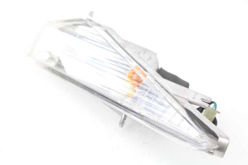 photo de FRONT RIGHT TURN SIGNAL HONDA SES DYLAN 125 (2002 - 2006) - Surface and material condition