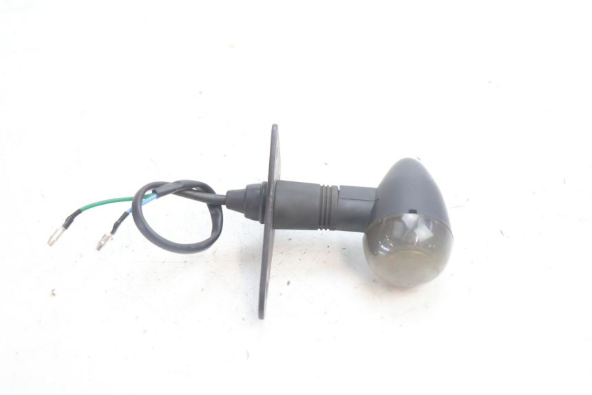 photo de FRONT RIGHT TURN SIGNAL MASH SEVENTY FIVE 125 (2013 - 2021) - Alternative perspective